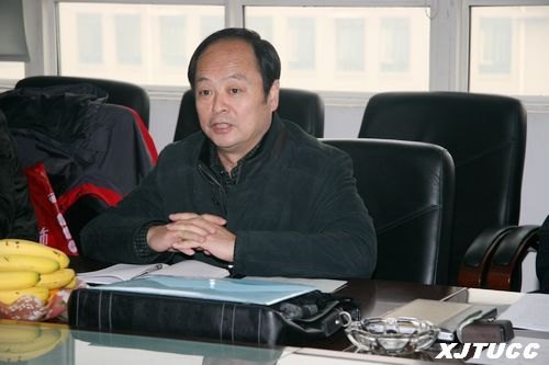 陜西省陽光體育運動評估專家組蒞臨西安交通大學城市學院檢查評估