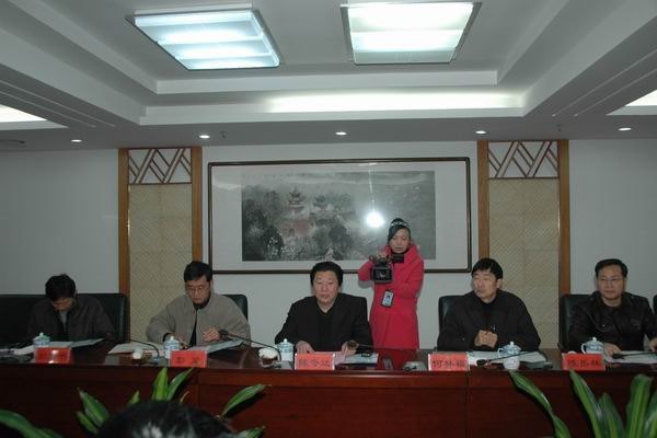 學院舉行向市委常委常務副市長陳奇達工作匯報會