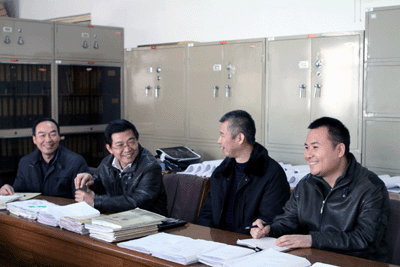 新華社記者來石家莊職業(yè)技術(shù)學(xué)院采訪感恩教育