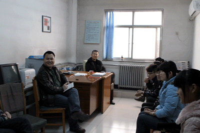 新華社記者來石家莊職業(yè)技術(shù)學(xué)院采訪感恩教育