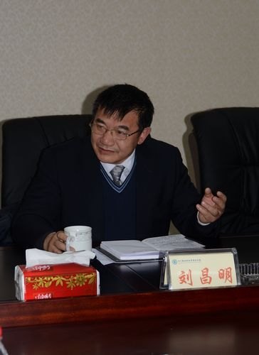 四川警安職業(yè)學(xué)院召開人才培養(yǎng)工作評(píng)估總結(jié)大會(huì)