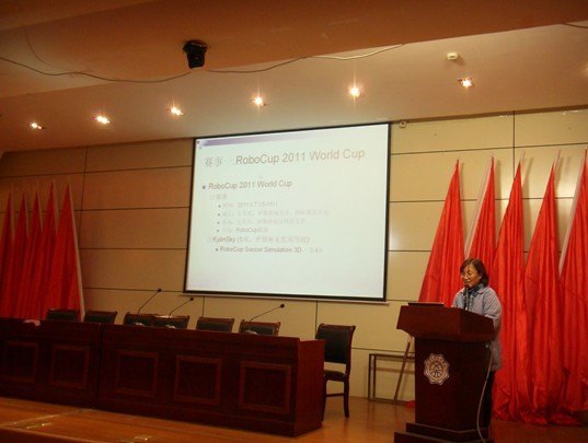 文天機器人小組舉行2011年終匯報會