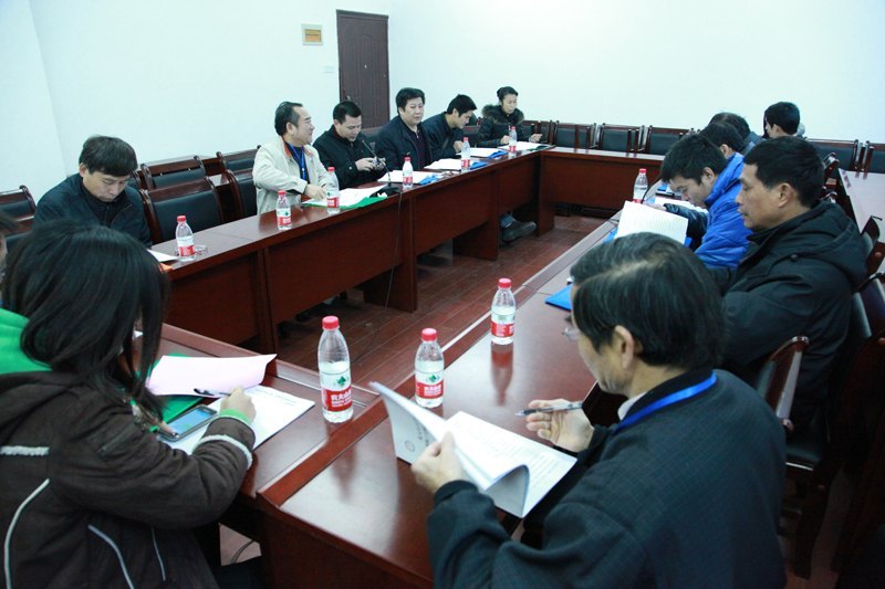 學校隆重召開第三屆第二次教職工代表大會