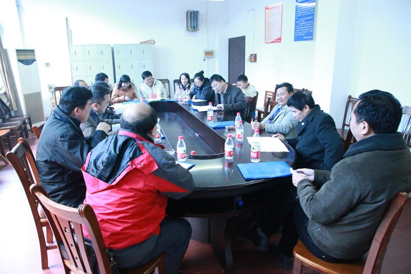 學校隆重召開第三屆第二次教職工代表大會