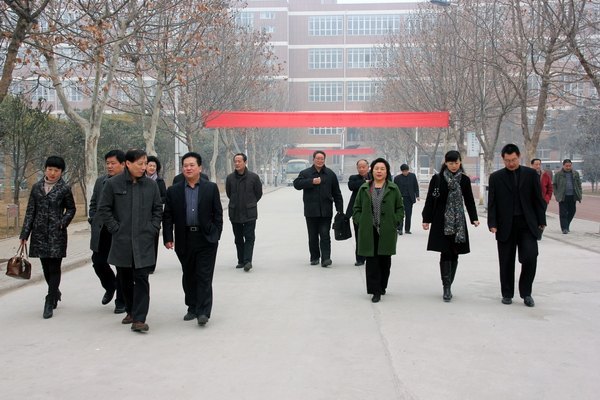 鄭州市政協領導來鄭州職業技術學院視察