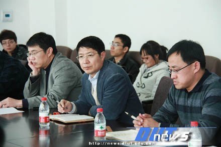 學生工作處召開少數民族學生工作座談會