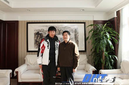 大連理工大學教師楊濤參加起亞澳洲業余網球公開賽載譽歸來