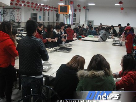 大連理工大學師生共同歡慶2012年藏歷水龍新年