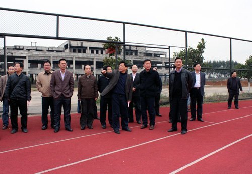 劉力書記率隊到貴港職業學院實地考察