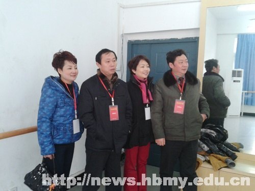 學(xué)校領(lǐng)導(dǎo)巡查湖北省2012年藝術(shù)本科校際聯(lián)考