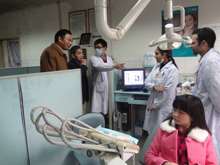 張堯學校長調研醫學口部分二級單位