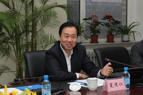 遼寧省委副書記夏德仁蒞臨遼寧大學視察指導工作