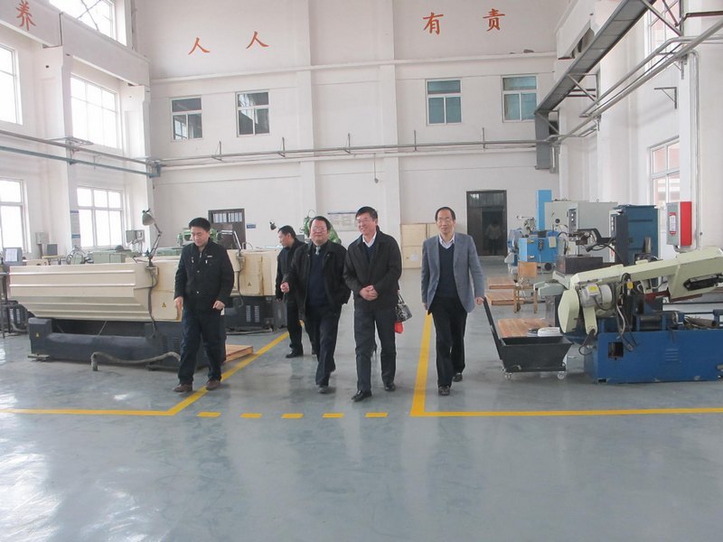 鄭州市公共交通總公司來中州大學洽談校企合作事宜