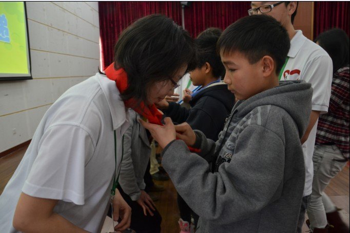 “藍色陽光,情暖四方”-----中山大學南方學院關愛農村青少年志愿服務項目啟動