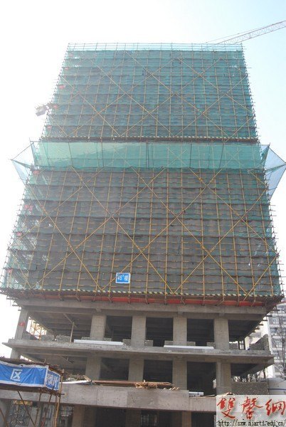 45號學生宿舍樓主體順利封頂