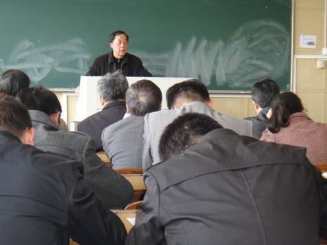 安徽工業(yè)大學(xué)工商學(xué)院學(xué)習(xí)傳達(dá)第19次省高校黨建暨2012年度高教工作會議精神