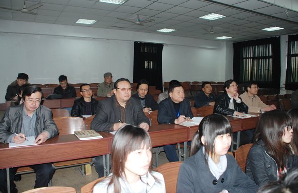 濰坊學院領導到美術學院聽課座談