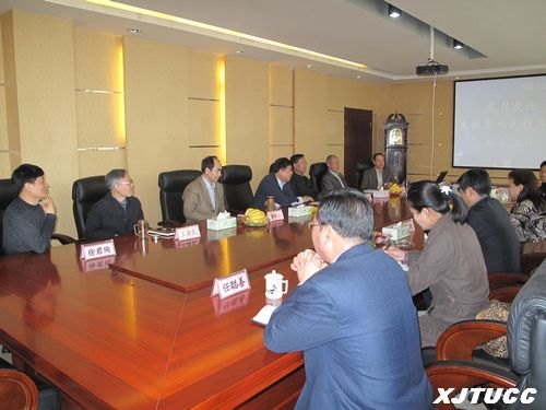 未央區人大常委會主任雷茸花一行來西安交通大學城市學院指導工作