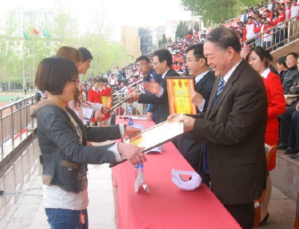 ���|��W2012����\�ӕ��]Ļ