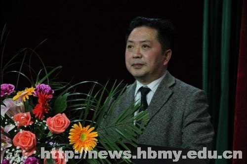 湖北省第八屆“播種希望與未來----農村教師資助行動巡回報告會”走進湖北民族學院