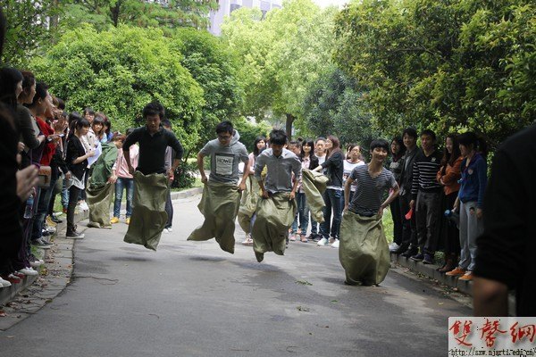 第六屆“挑戰杯”科技文化藝術節暨“百年南藝 學子風采”主題系列活動圓滿落幕