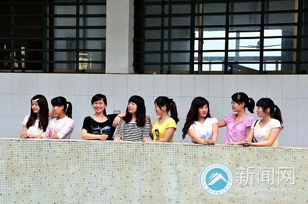 多家媒體采訪湖南科技大學(xué)“最牛考研寢室” 挖掘花開背后的故事