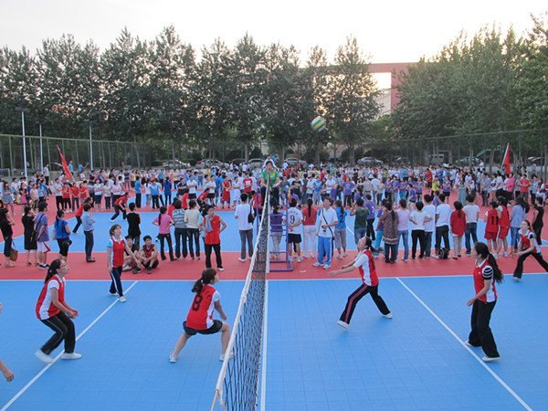 許昌學(xué)院第八屆排球比賽圓滿結(jié)束