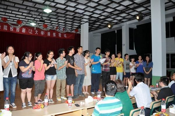 �R������ӛ�^��У�@���ϴ�W��