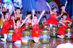 ���ϴ�W�ɹ��e�k�c������һ�����H��ͯ����ˇ�ݳ�