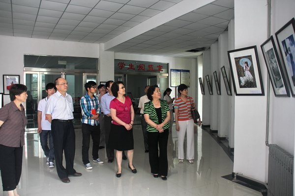 鄭州職業技術學院成功舉辦實訓攝影藝術作品展