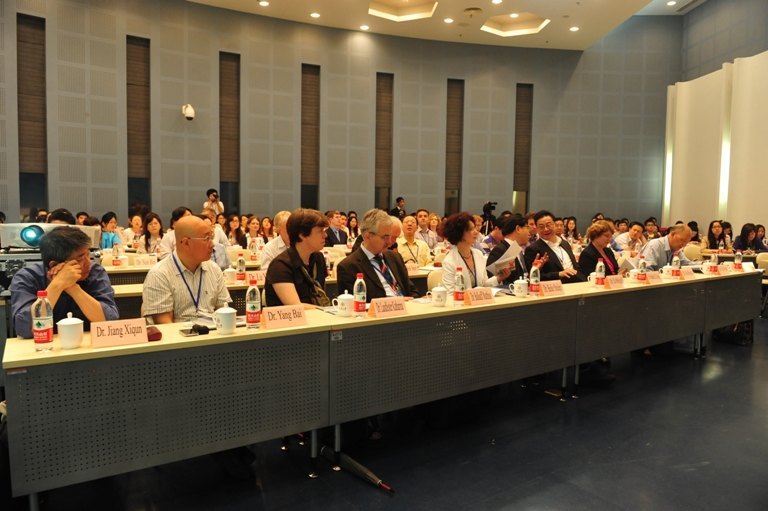 2012�е��ЙC/�o�C�����s��������ӑ���_Ļ