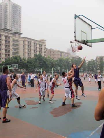 重慶醫(yī)科大學(xué)教職工籃球賽圓滿結(jié)束