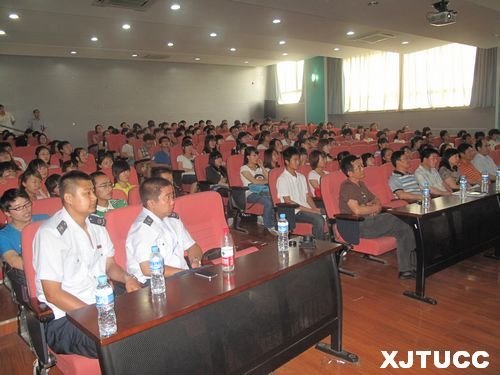 西安地稅經開分局稅收宣講走進西安交大城市學院