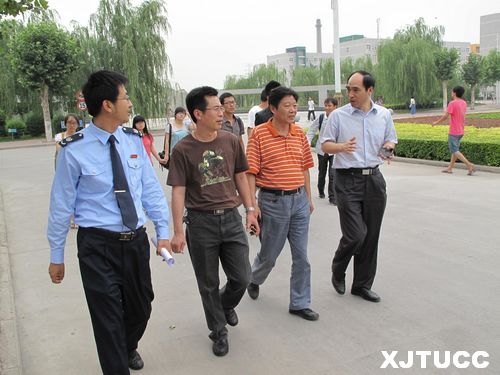 西安地稅經開分局稅收宣講走進西安交大城市學院