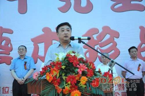 丁千教授陶瓷藝術(shù)珍品展在景德鎮(zhèn)市舉行