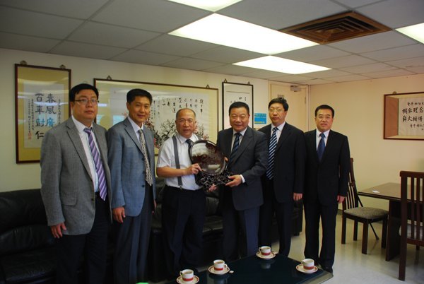 辛丕宏率團到香港中文大學等5所境內外高校考察訪問