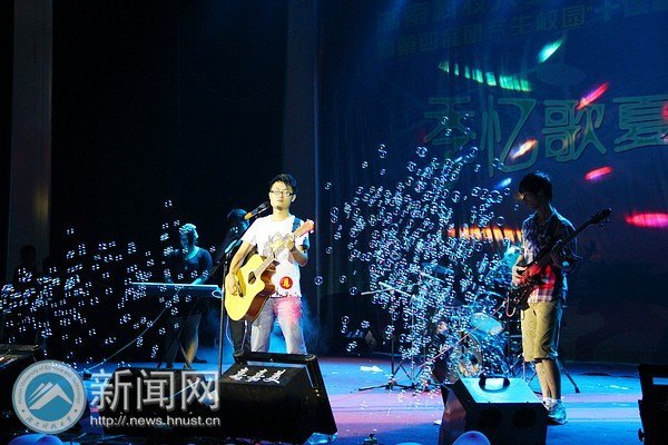 2012���о������I����ߵ��Č��о���У�@��ʮ�Ѹ��֡����Qِ¡���e��