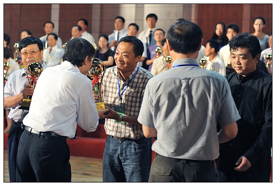 音樂學院參加省“三晉之春”合唱比賽獲金獎載譽歸來