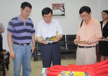 “無(wú)會(huì)周”第一天:高文兵書(shū)記為本科招生辦“支招”