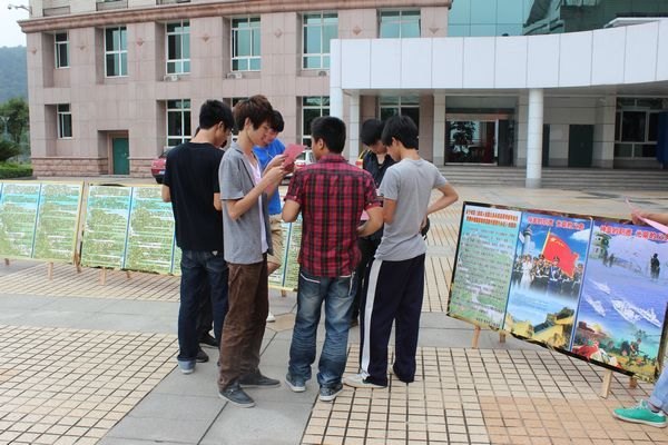 三明學院開展2012年兵役登記暨征兵工作宣傳活動