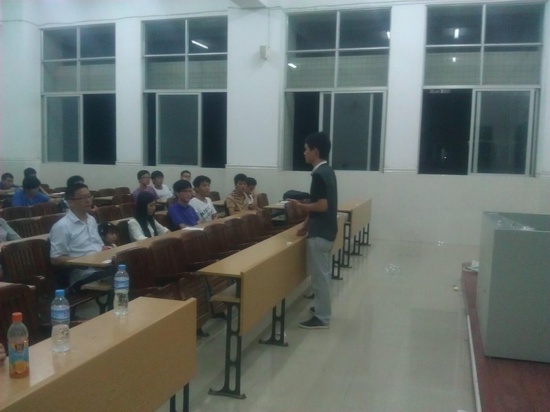 網(wǎng)絡(luò)工程專業(yè)召開優(yōu)秀畢業(yè)生學(xué)習(xí)經(jīng)驗(yàn)交流會(huì)