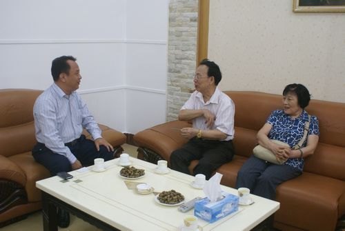 華南理工大學(xué)賈德民教授一行來校指導(dǎo)交流