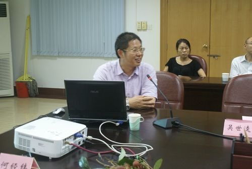 華南理工大學(xué)賈德民教授一行來校指導(dǎo)交流