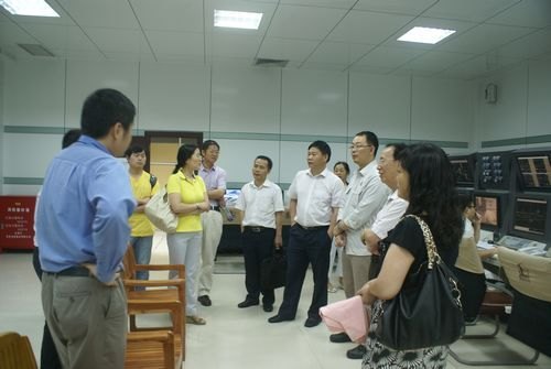 華南理工大學(xué)賈德民教授一行來校指導(dǎo)交流