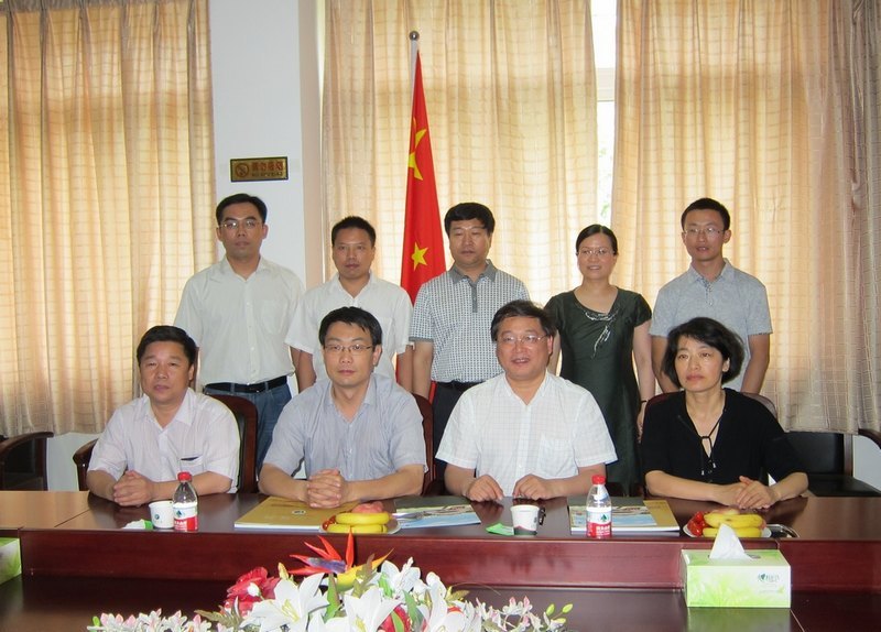 許昌學院與河南大學教育碩士教育中心成功簽訂聯(lián)合培養(yǎng)碩士研究生協(xié)議