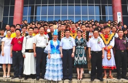 “魅力新疆”攝影展:一扇展示獨特故事的窗戶