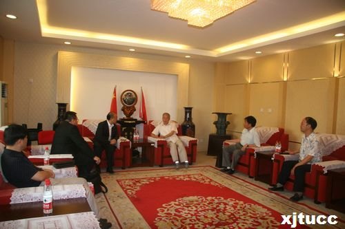 日本城西國際大學副校長倉林真砂斗一行三人訪問西安交大城市學院