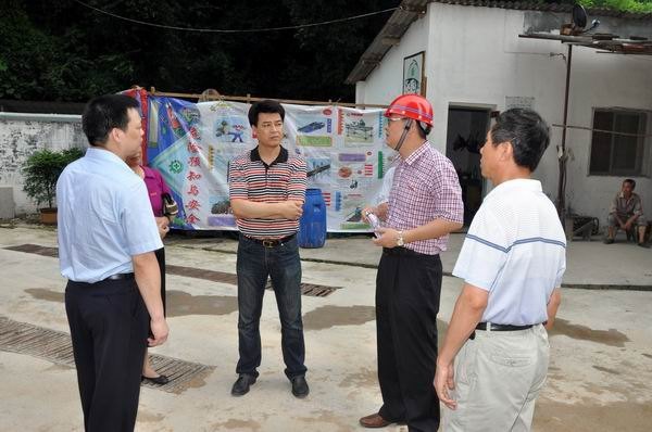 馬國防等校領導察看重點建設項目工地