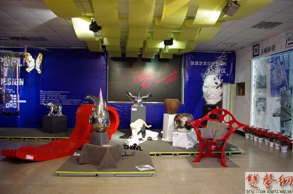 高職畢業作品入選“2012全國高校畢業生優秀雕塑作品展”