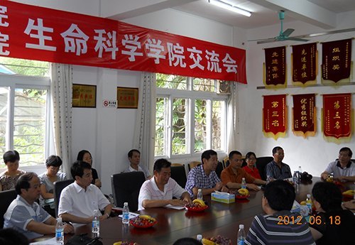 生科院班子赴粵東三校參觀 多種形式學習同行經驗